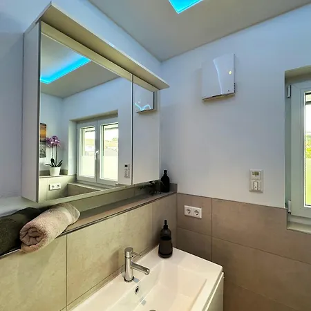 Haus Am Krähenbach - Krähenblick, Infrarotsauna, Balkon&garten Nahe Sorpesee Apartment *